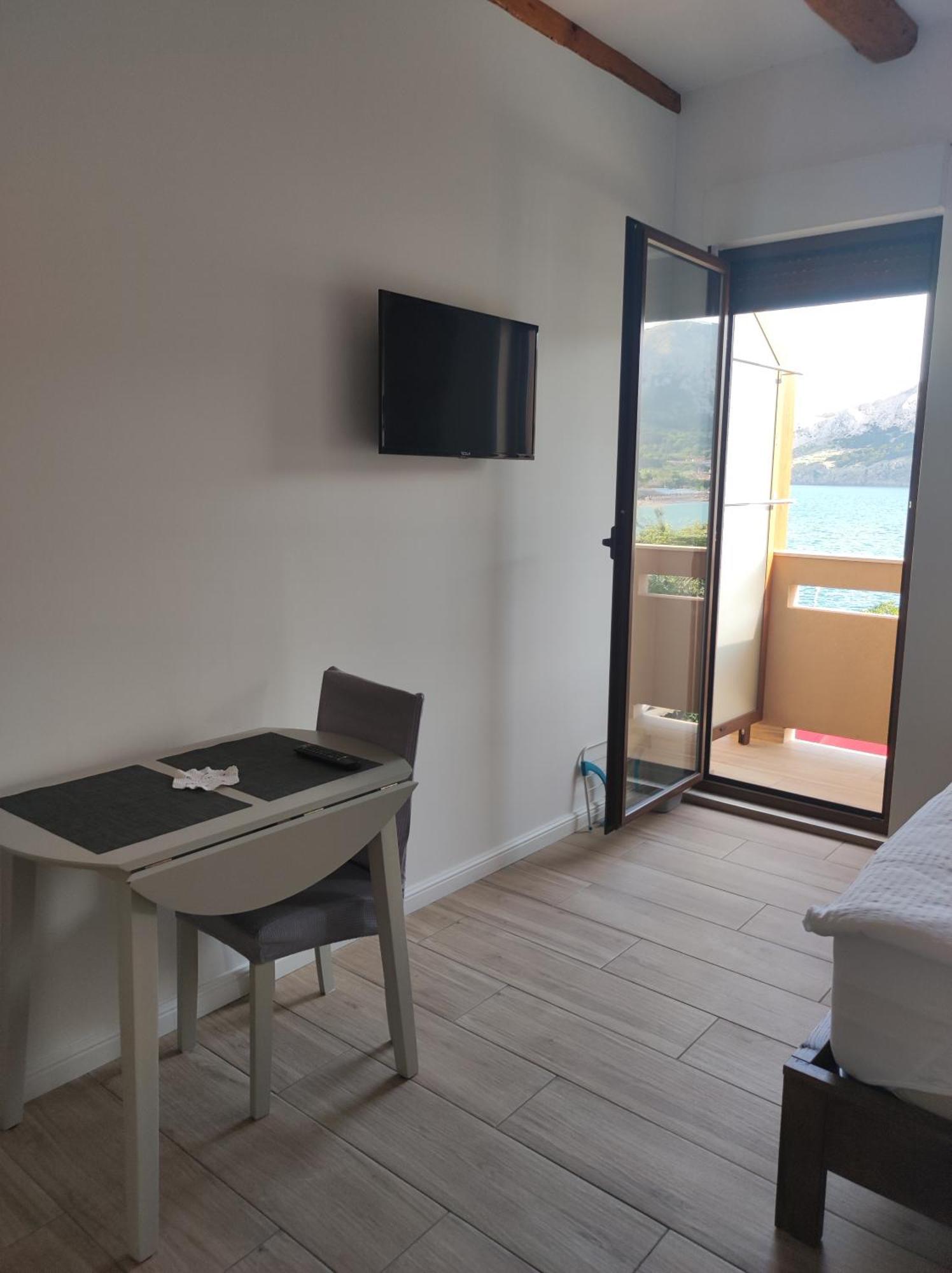 Apartments Krstulja Baska  Phòng bức ảnh