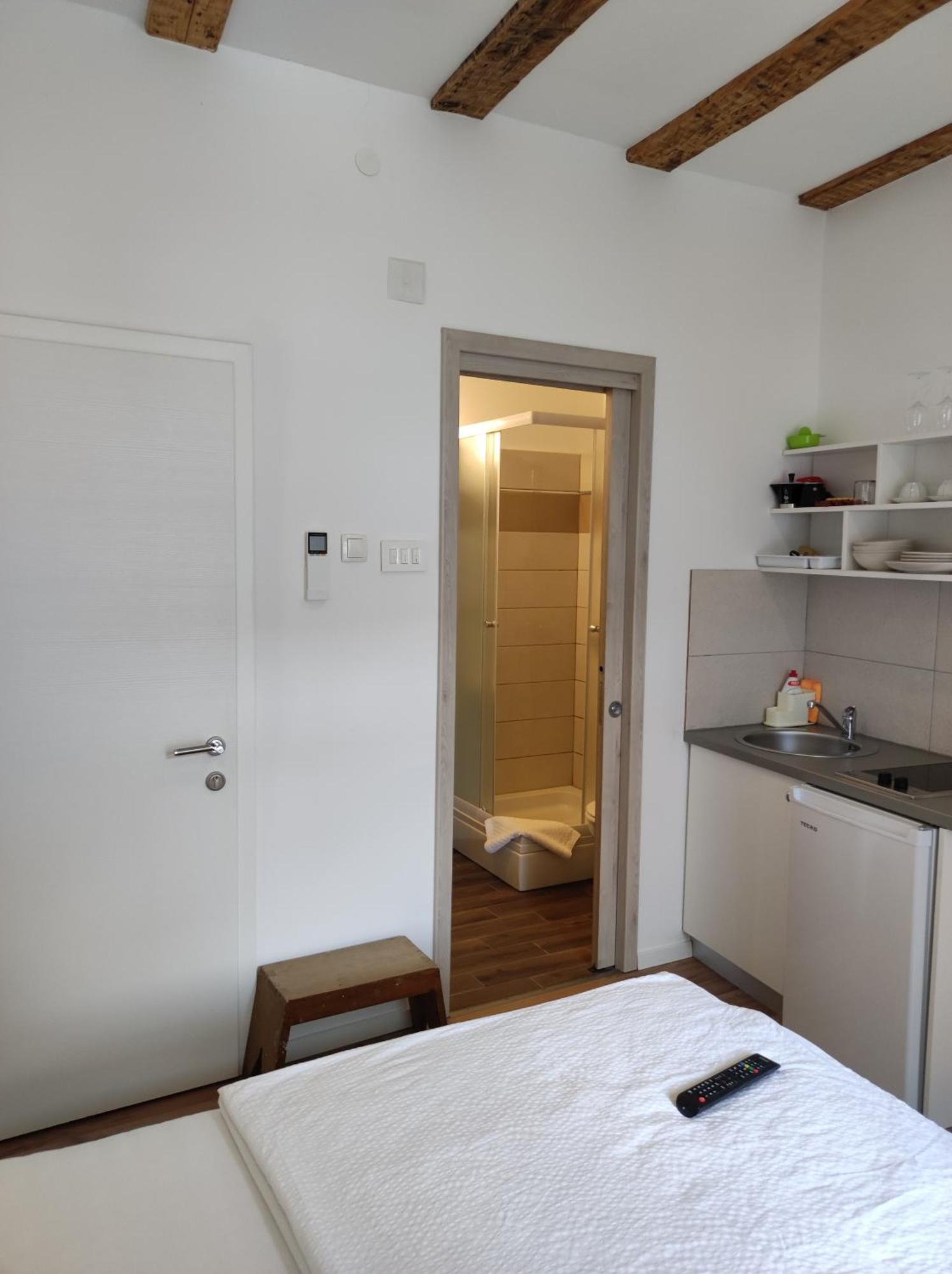 Apartments Krstulja Baska  Phòng bức ảnh