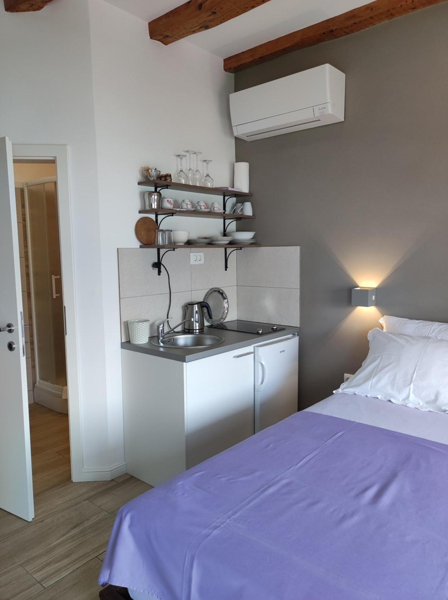 Apartments Krstulja Baska  Phòng bức ảnh